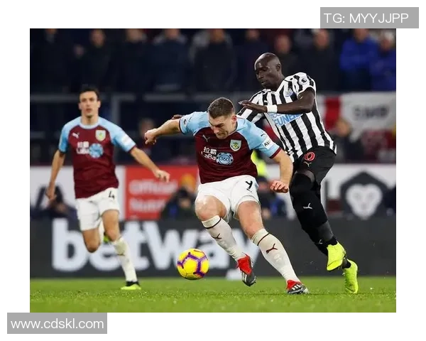 英超惊天冷门里昂狂胜热刺五球引发全场震动分析